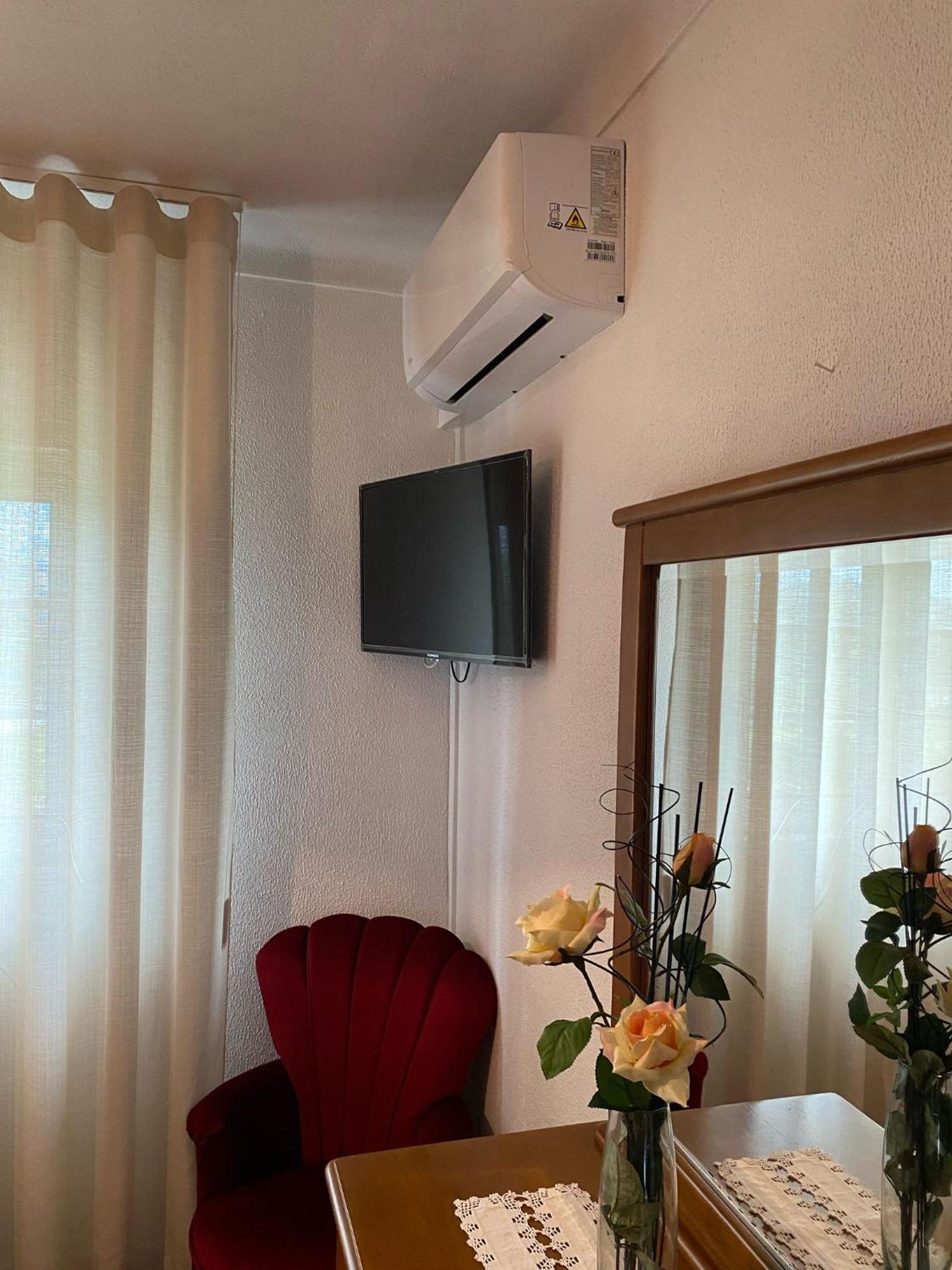 Appartamento Casa Da Pizzaria Carapito Esterno foto